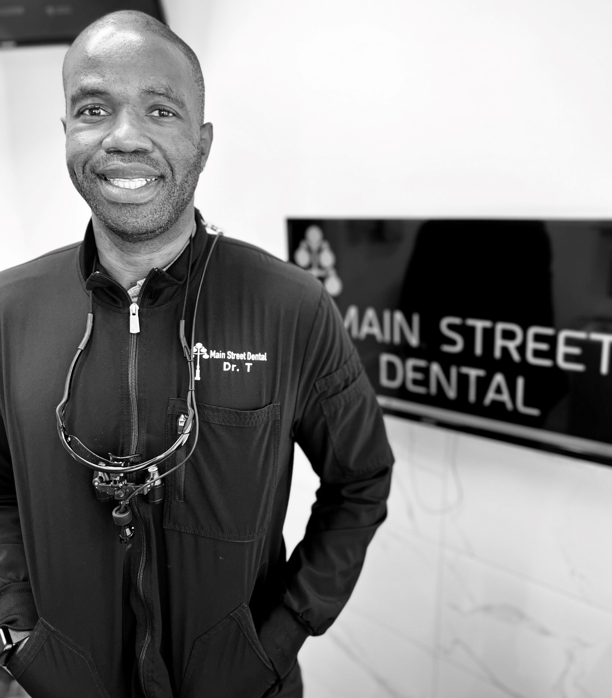 Dr Tinashe Mutswangwa